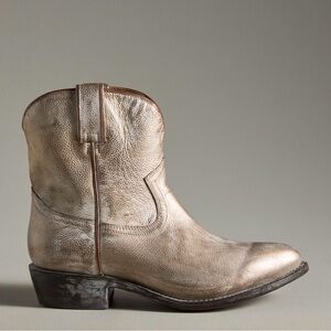 Super cool Frye Billy Western-Style Short Booties size 8.5